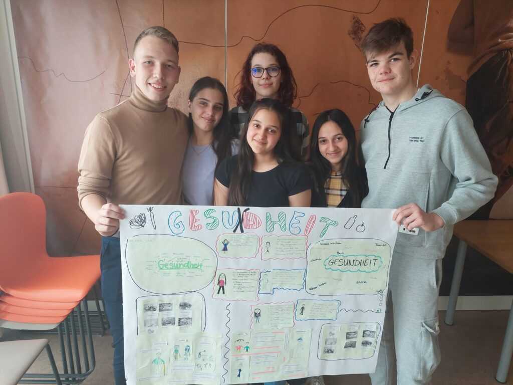 Idegen nyelv és kultúrák világa projekt Nagybajomban