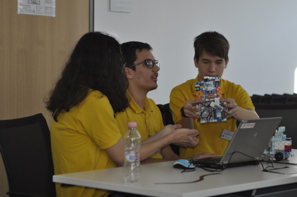 FONO FOTO