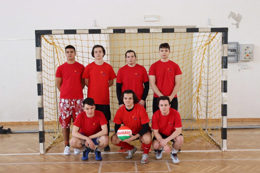 04-piros-nagy-scaled-5