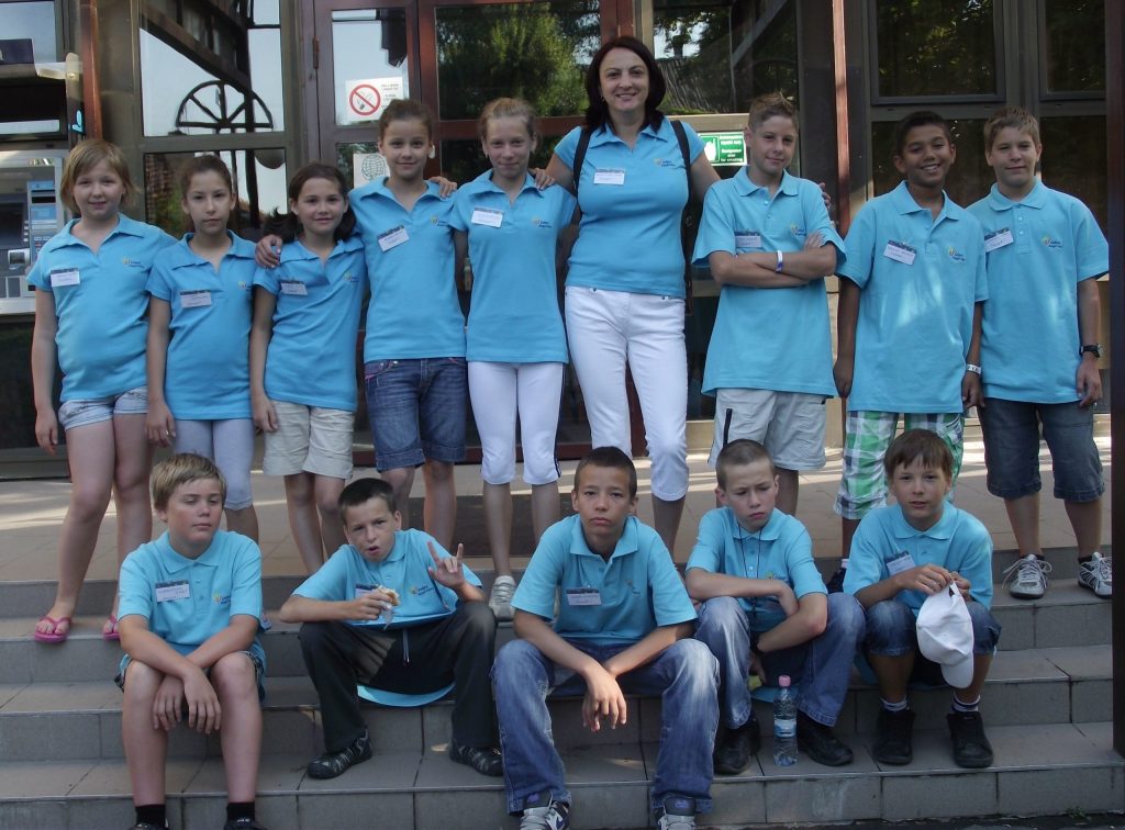2011-csoportkep-2011-1-scaled-2
