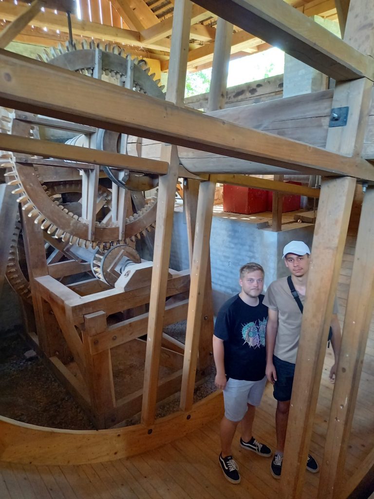 20220803-150117-scaled-1