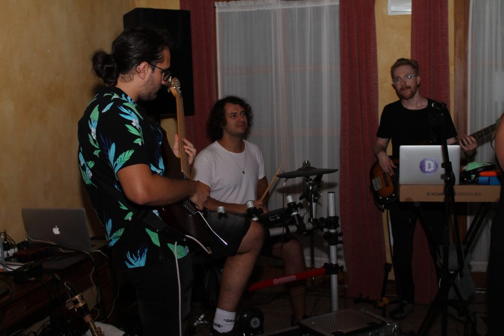 band-nyilt-szekcio7-scaled-1