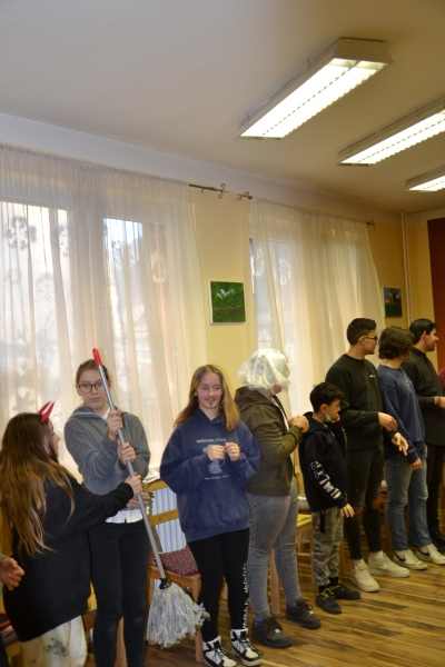 farsang049-2