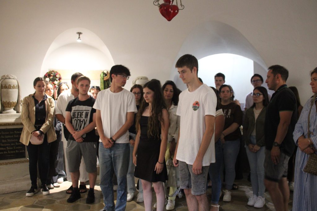 img-2145-scaled-3