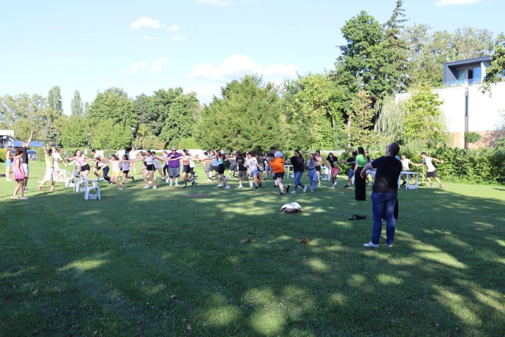 img-2405-2
