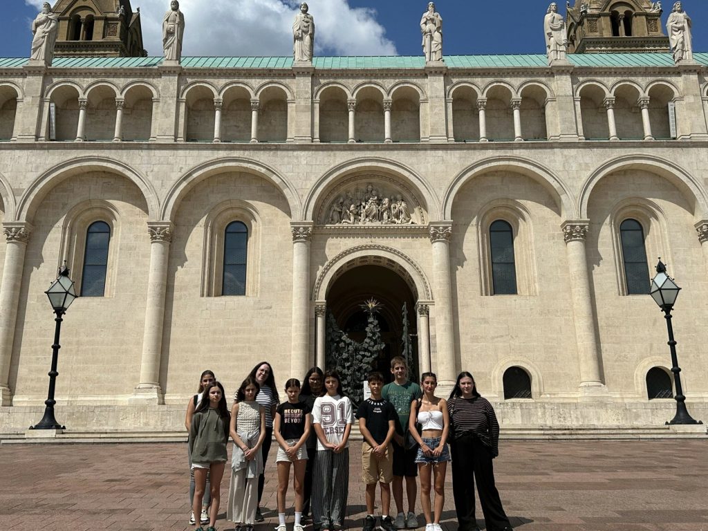 img-2506-scaled-1