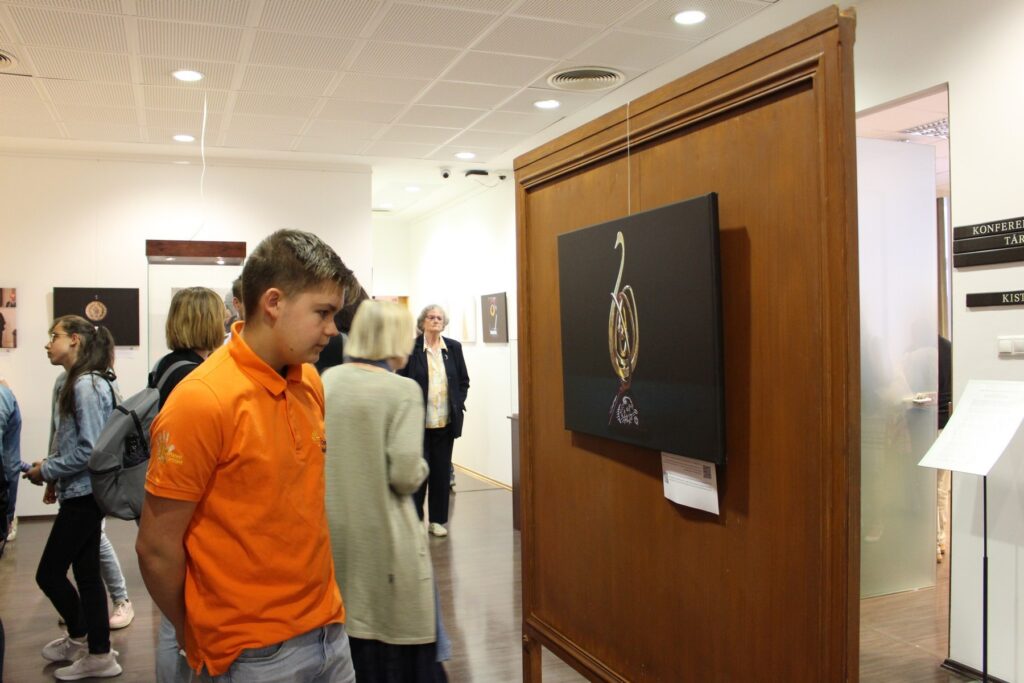 img-3383-8