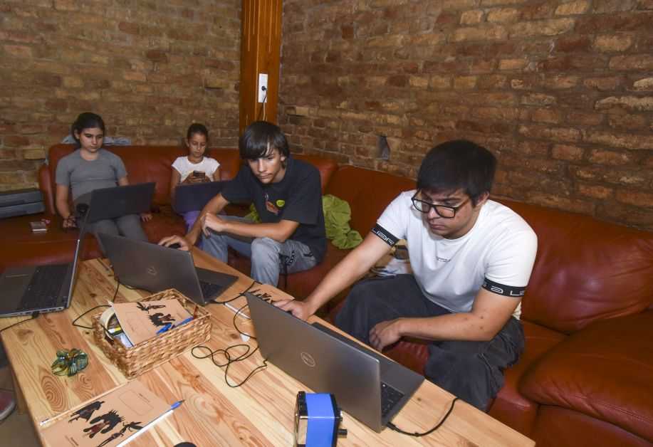 makers-2025-10-11002