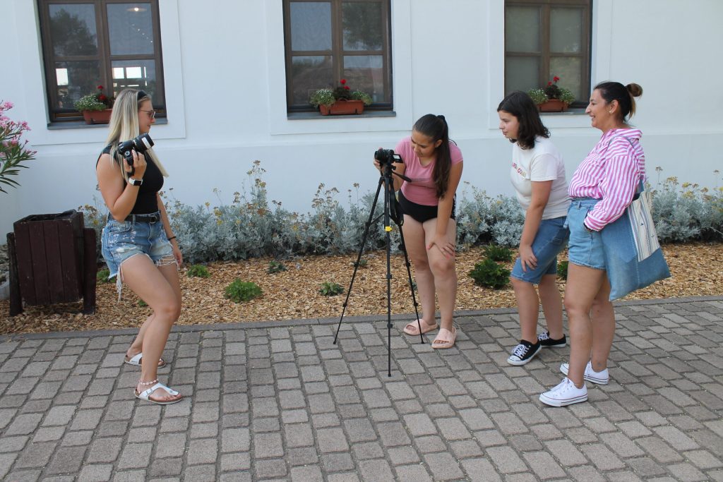 media4-2-scaled-1