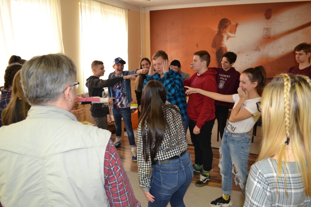szekciok0010-scaled-1