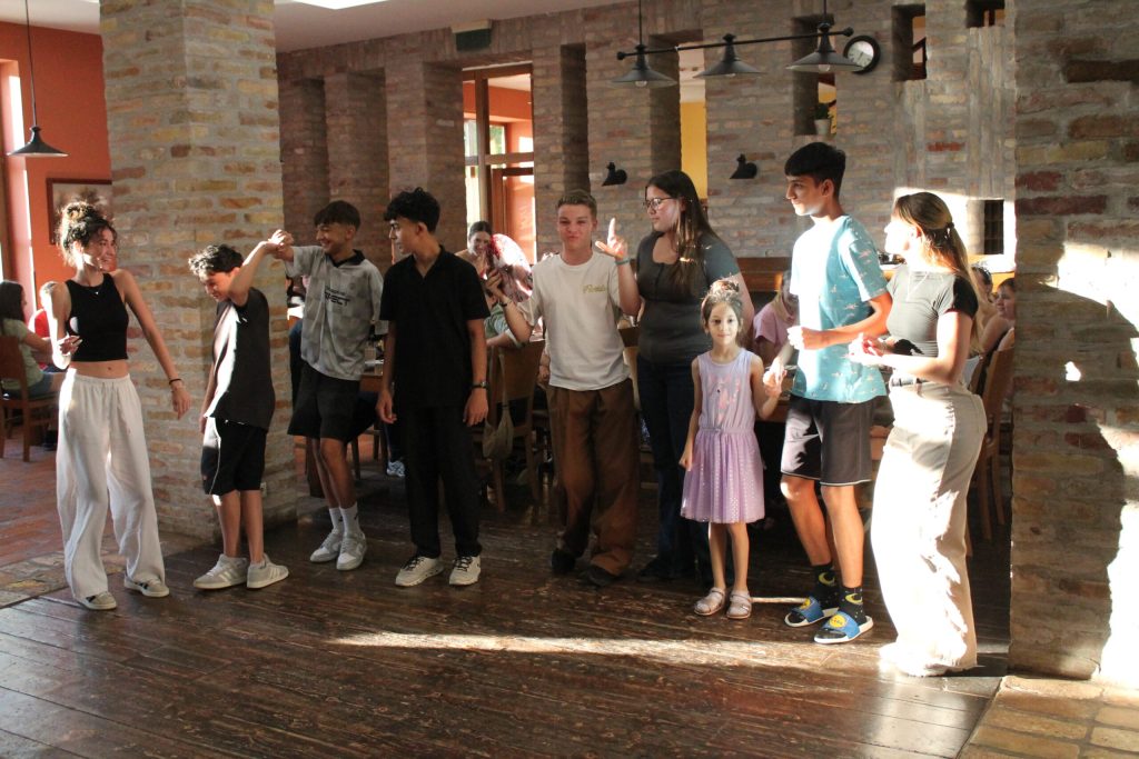 szinjatszas13-scaled-1