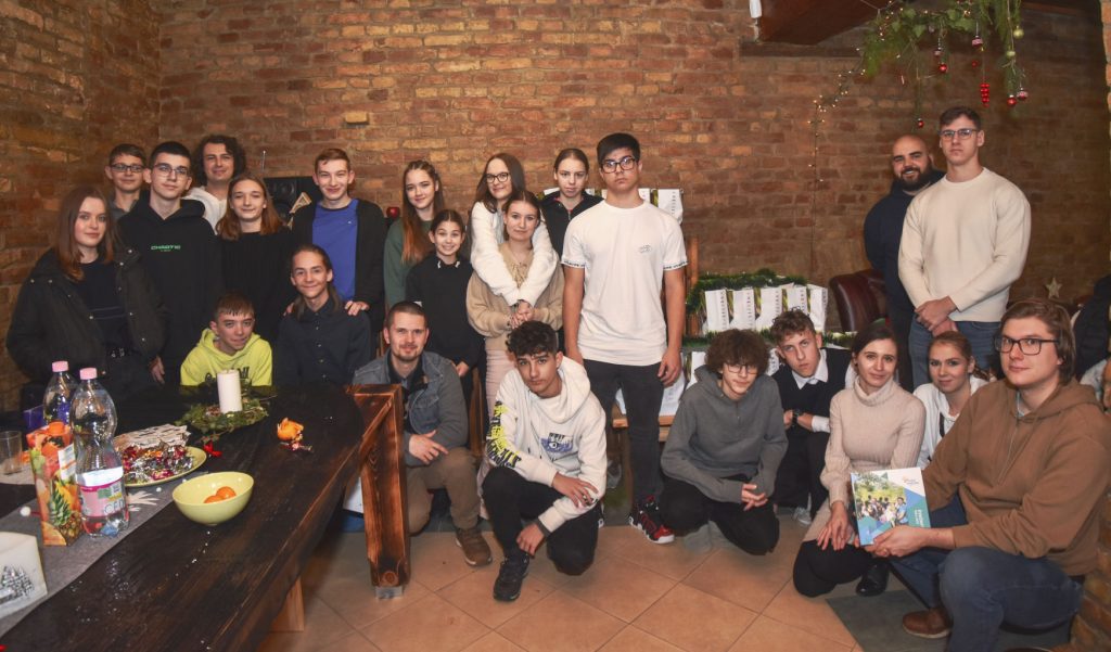 2023-adventsz2008